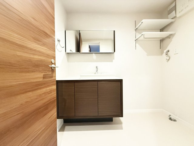 ベレオニシムラⅡの独立洗面台