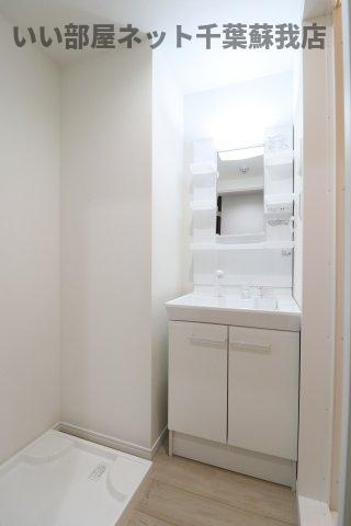 パークレジデンス八幡 の洗面所|脱衣スペースもあります