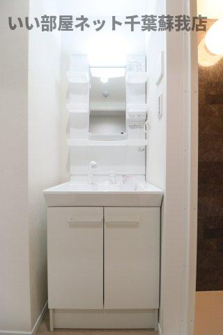 パークレジデンス八幡 の洗面所|朝の準備に活躍する、洗髪洗面化粧台！