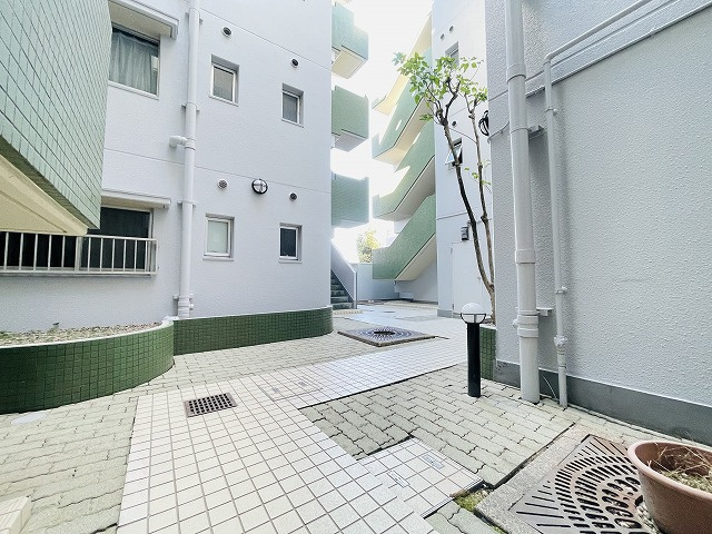 【その他共用部分】 | クローバー花畑ガーデン