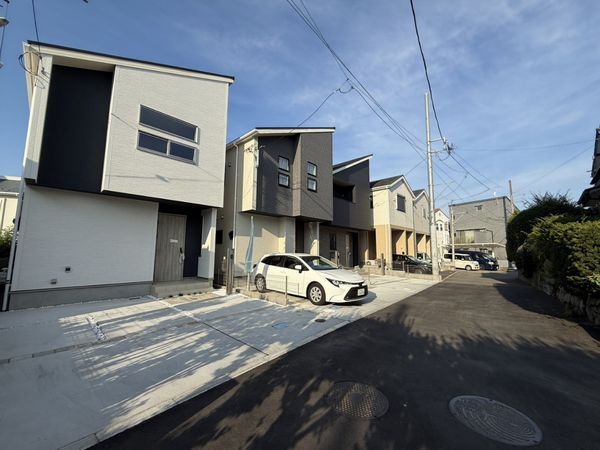 茅ヶ崎市香川2丁目新築戸建て　3号棟の前面道路含む現地写真|前面道路含む現地写真です