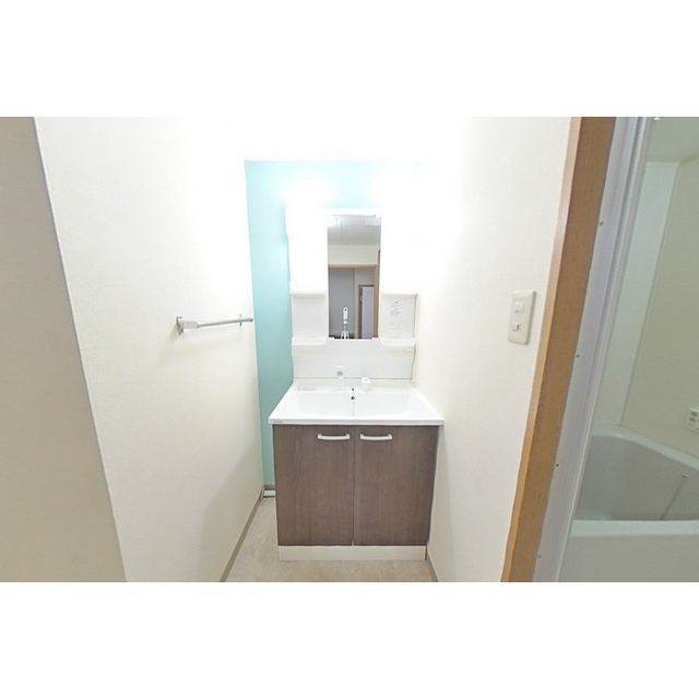 岐阜市上芥見のアパートの洗面所