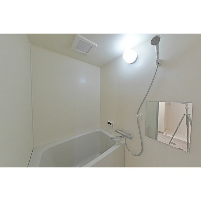 岐阜市上芥見のアパートの浴室