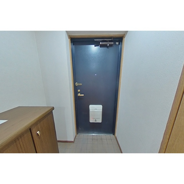 岐阜市上芥見のアパートの玄関