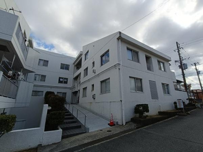 【外観】 | 忍ケ丘クレセントヴィラF棟