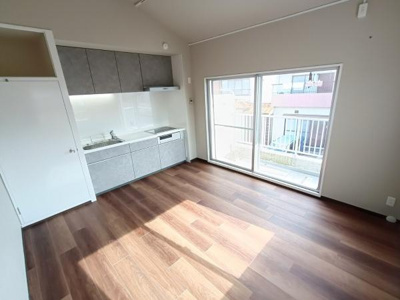 【居間・リビング】 | 忍ケ丘クレセントヴィラF棟