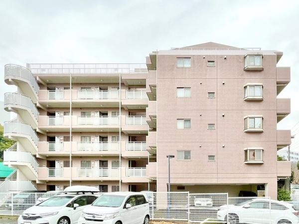 横浜市戸塚区下倉田町の中古マンションの外観|堂々と完成しました！いつでもご案内可能です！
お車でご自宅まで送迎承ります。
