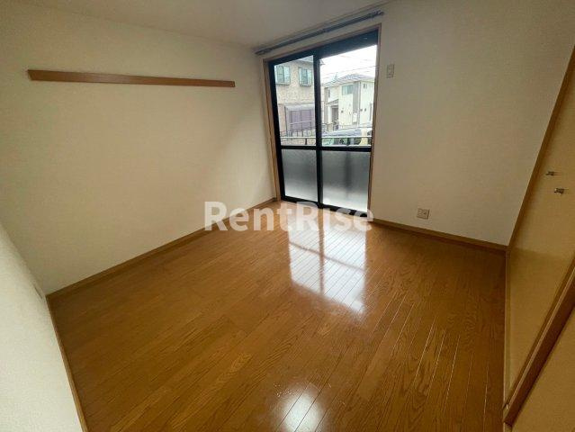 ヴォワール三和Ａ棟の居間・リビング