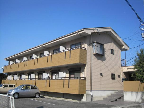 ブリーズⅡの駐車場