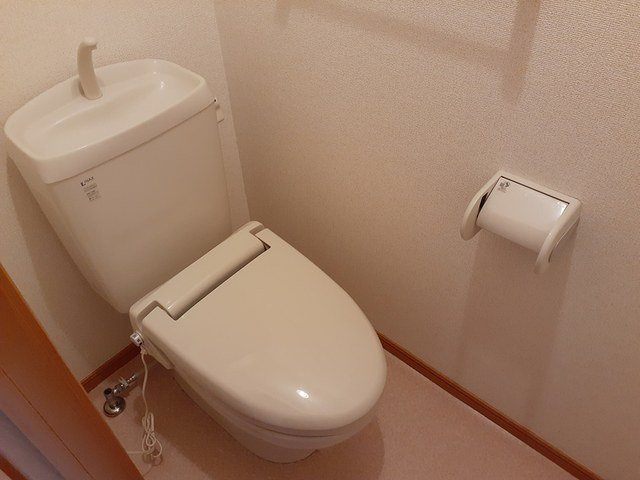 ジュネスのトイレ|ゆったりとした空間のトイレです