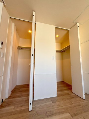 アムサクラパルクの収納|★ウォークインクローゼット２ヵ所あり★