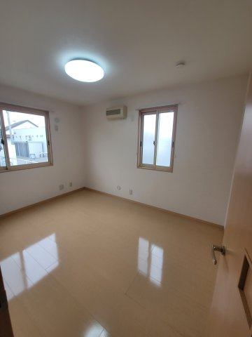 アジュール　Ｂの居間・リビング