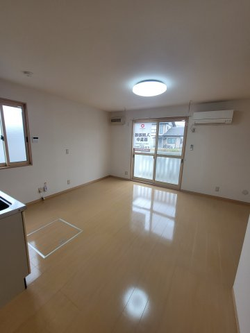 アジュール　Ｂの居間・リビング