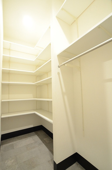 【玄関】 | 綾瀬市深谷中７丁目　新築戸建て　全１棟【仲介手数料無料】