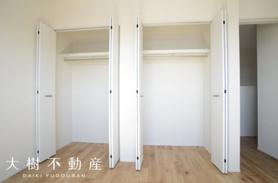 【洋室】 | 綾瀬市深谷中７丁目　新築戸建て　全１棟【仲介手数料無料】 | 3階　洋室3（6.1帖）クローゼット