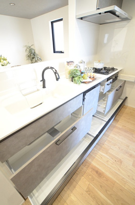 【キッチン】 | 綾瀬市深谷中７丁目　新築戸建て　全１棟【仲介手数料無料】