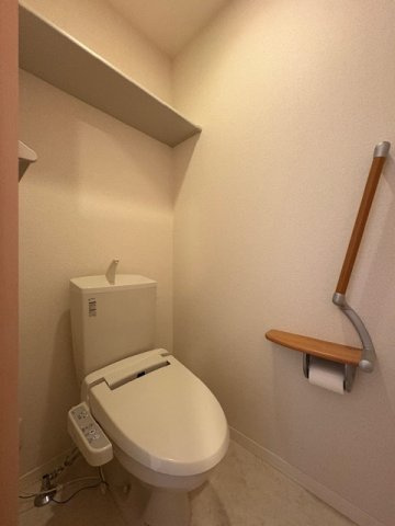 シェーネスの収納|洋室5.3帖のクローゼット♪