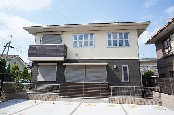 シェーネスの外観|TVCMでおなじみの積水ハウス設計・施工のシャーメゾンです♪