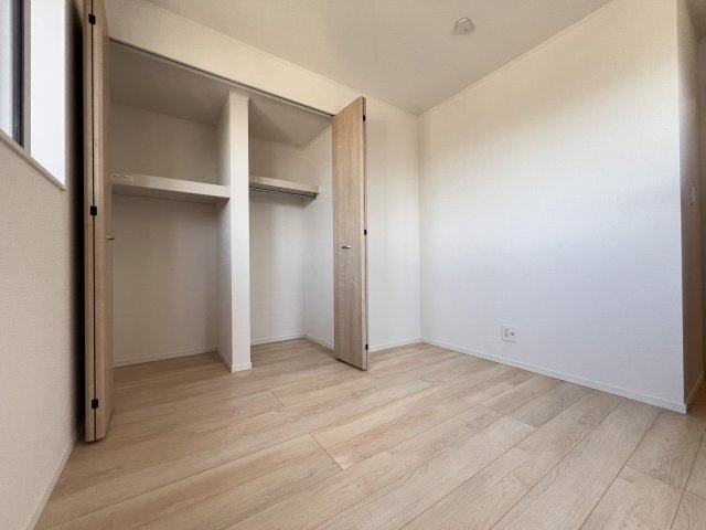 広野町小根尾　新築戸建ての洋室