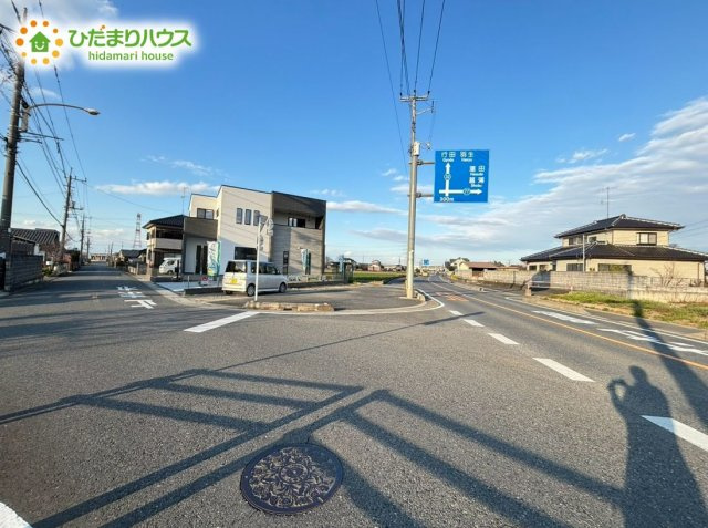 鴻巣市安養寺　第1期　新築一戸建て　クライン　01の前面道路含む現地写真|車の出入りもラクラクできちゃいます(^^♪
