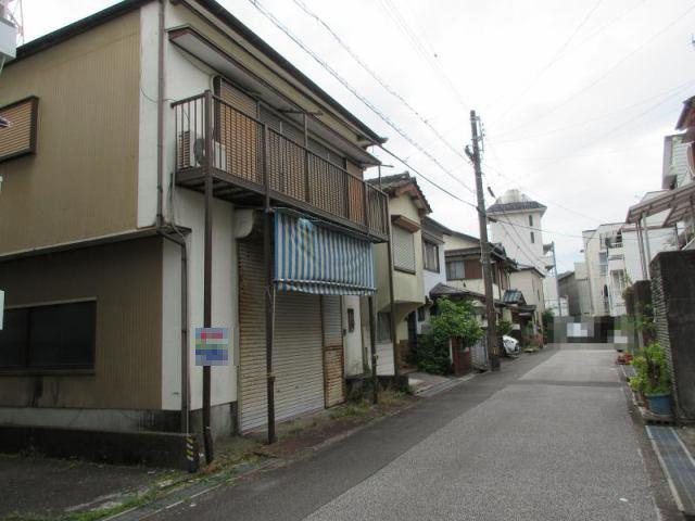 高知市高須2丁目の前面道路含む現地写真
