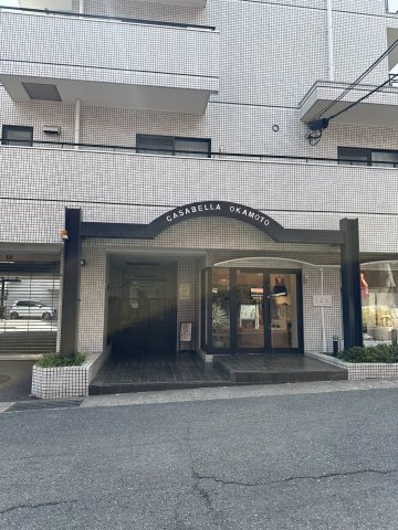 カサベラ岡本のエントランス