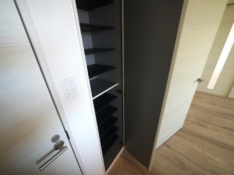 Emis三苫の玄関|下駄箱