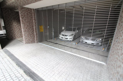 【駐車場】 | リーガル弁天町2