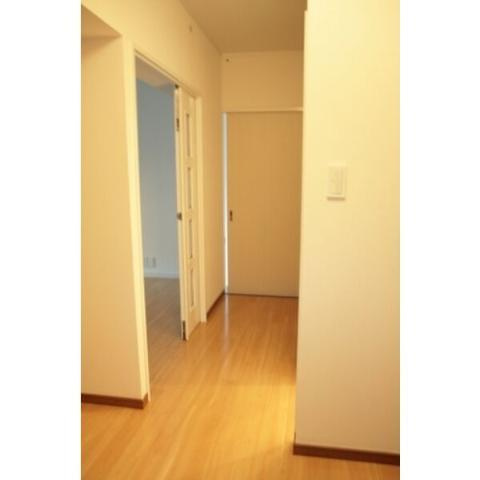 コーポかわらだのその他|廊下