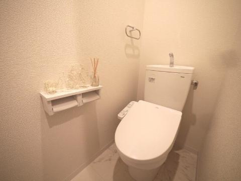 La casa felice和白のトイレ|トイレ