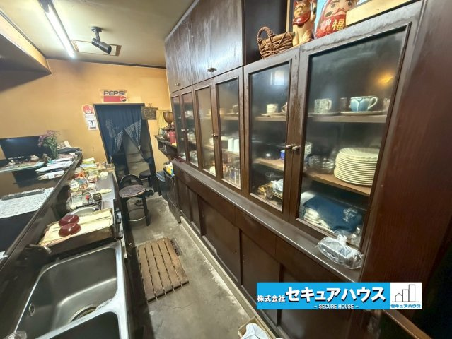 豊橋市飯村北2丁目のその他|1階店舗キッチン写真です。