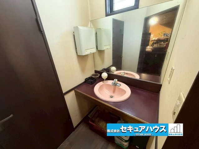 豊橋市飯村北2丁目のその他|1階店舗洗面写真です。