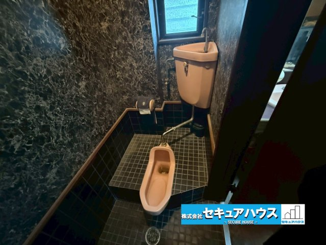 豊橋市飯村北2丁目のその他|1階店舗トイレ写真です。