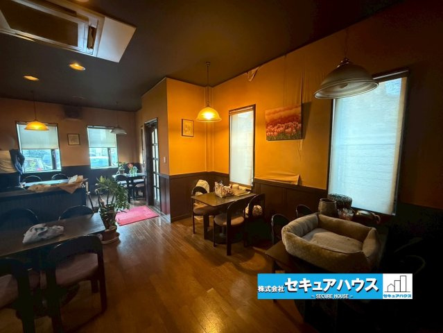 豊橋市飯村北2丁目のその他|1階店舗写真です。