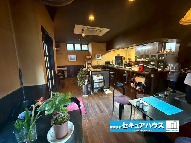 豊橋市飯村北2丁目のその他|1階店舗写真です。