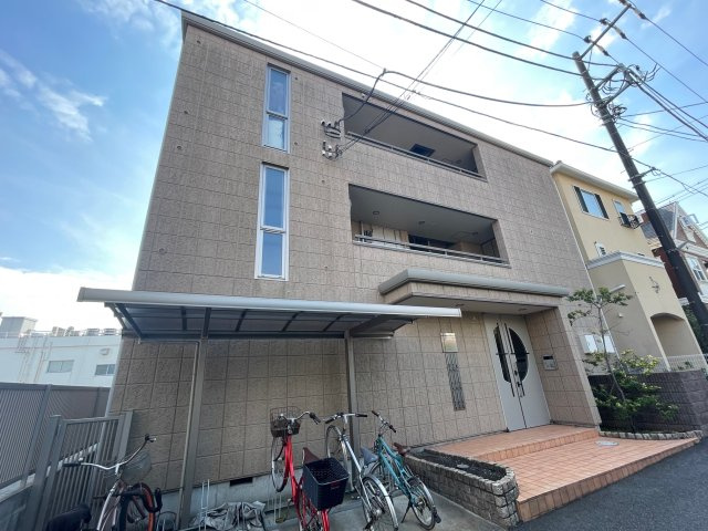 ローズマリナス由比ヶ浜の外観