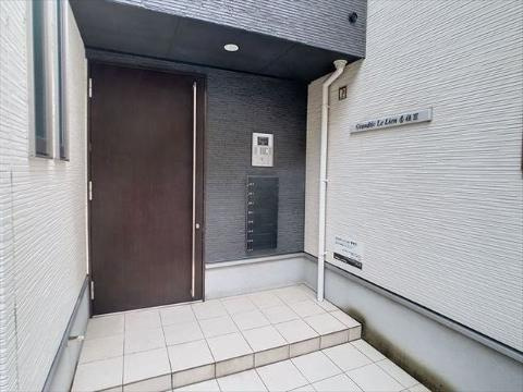 福岡市東区香椎駅東２丁目のアパートの外観|外観写真（昼）