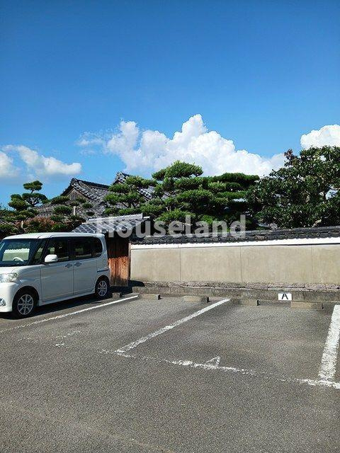 グリーンハイツウトウⅡの駐車場