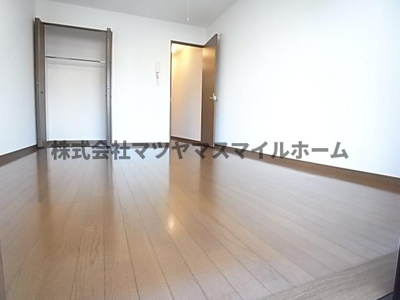 【居間・リビング】 | プレジール加納