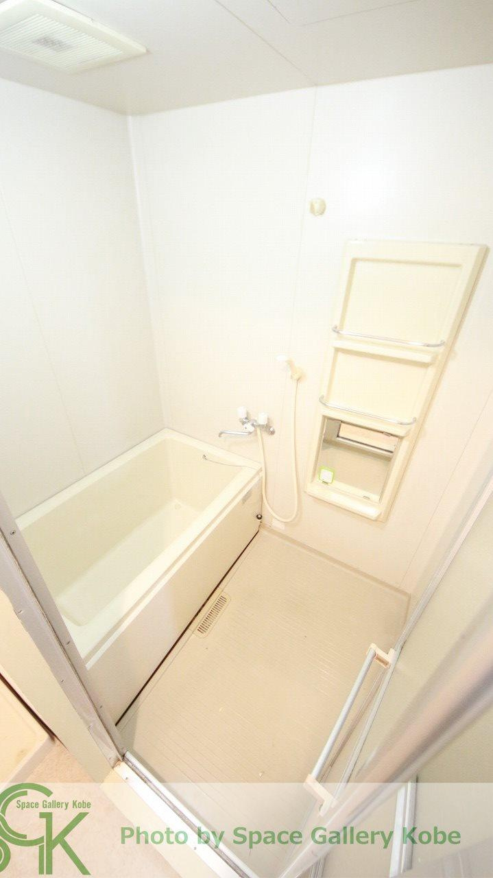 パレ清水が丘の浴室|※お部屋により仕様が異なる可能性があります。