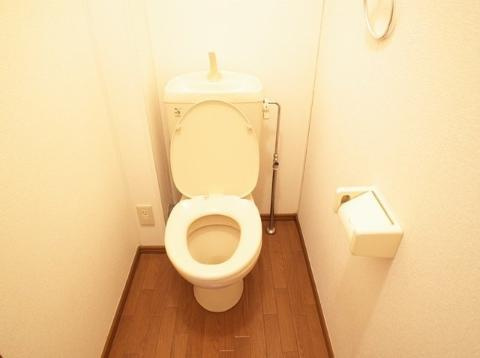 福岡市東区美和台新町のアパートのトイレ|トイレ
