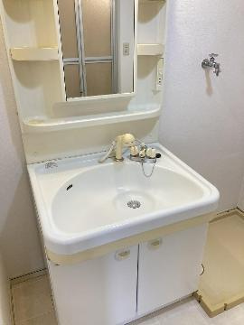 ヴィラージュ香椎の洗面所|洗面