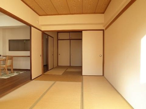 福岡市東区奈多１丁目の賃貸マンションの居間・リビング|室内
