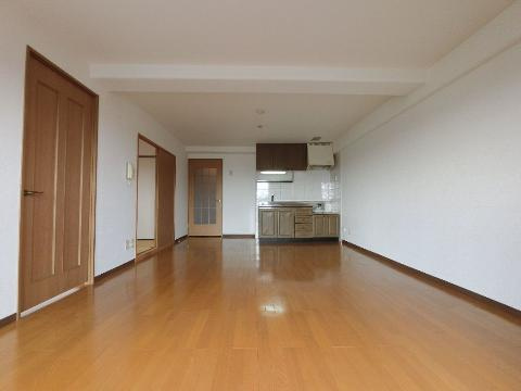 福岡市東区土井２丁目の賃貸マンションの居間・リビング|リビング