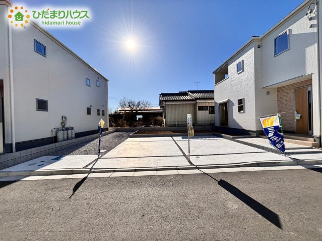 行田市佐間　第6　新築一戸建て　リーブルガーデン　04　の駐車場