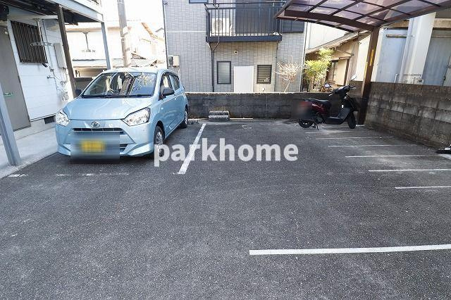 第二杉本ハイムの駐車場|カースペースがあります