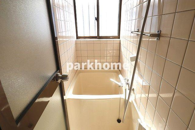 第二杉本ハイムの浴室|日々の暮らしに欠かせないお風呂です