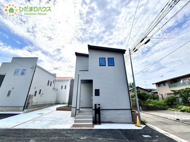 行田市宮本　中古一戸建て　いろどりアイタウン　05の外観|スタイリッシュな外観ですね！