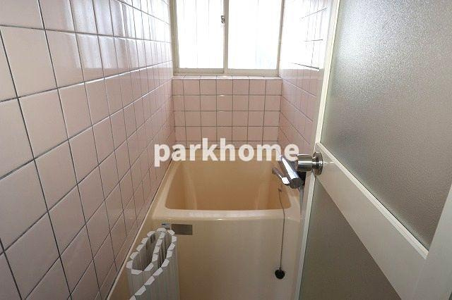 第一杉本ハイムの浴室|コンパクトで使いやすいお風呂です