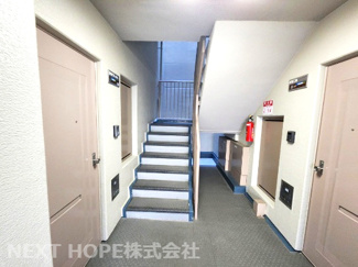 【その他共用部分】 | エレベーターはございません。階段での移動ですが、ご紹介のお部屋は２階部分なので楽々です！